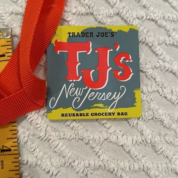 Trader Joe’s Plastic Reusable Shopping Tote Bag 6 Gallon New Jersey - Picture 13 of 14